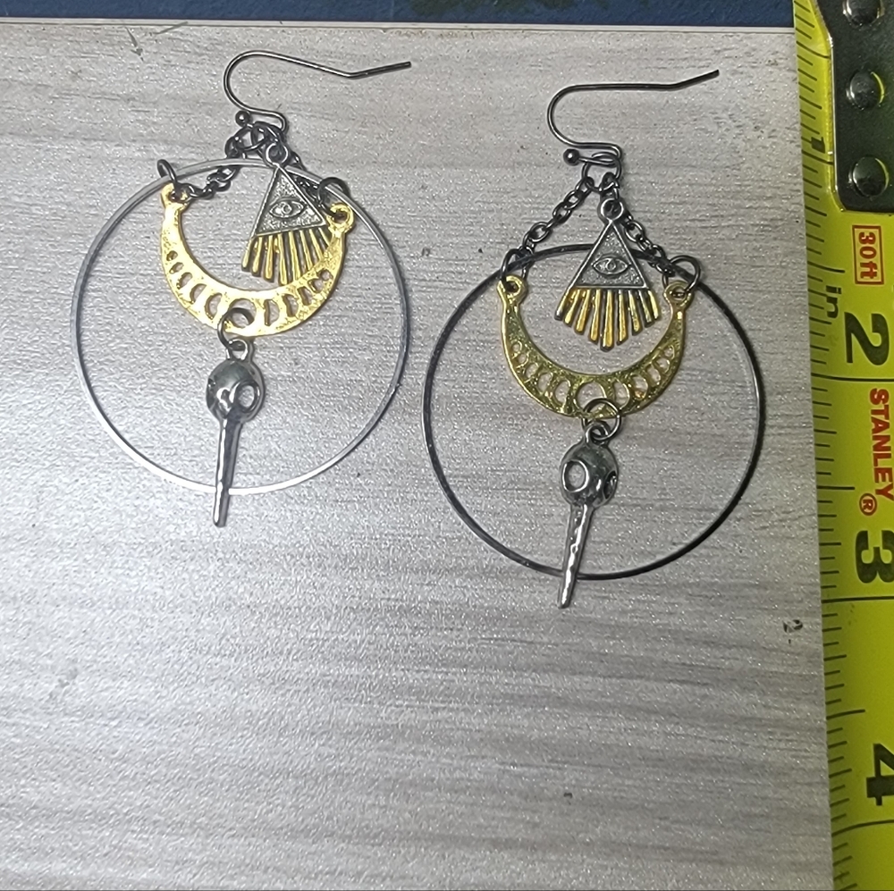 Ancient Egyptian earrings